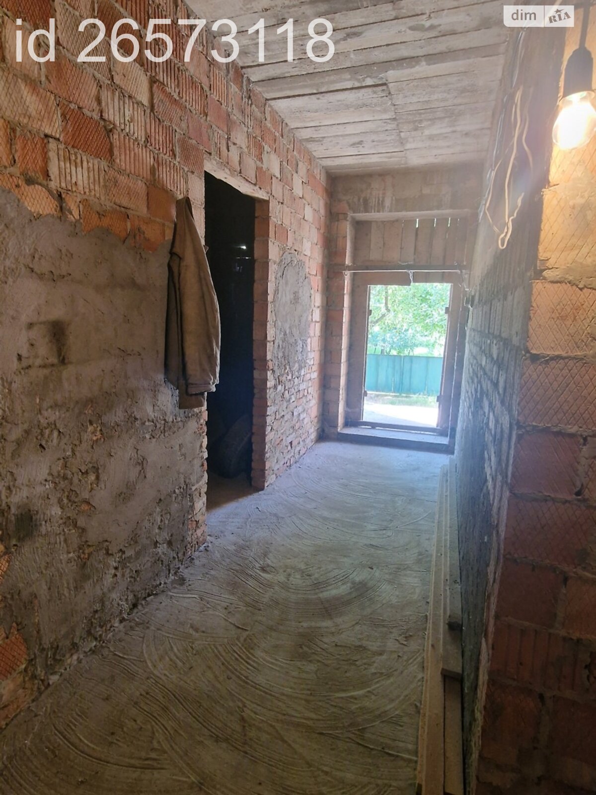 чотириповерховий будинок з гаражем, 195 кв. м, цегла. Продаж в Чернівцях, район Садгора фото 1 чотириповерховий будинок з гаражем, 195 кв. м, цегла. Продаж в Чернівцях, район Садгора фото 1