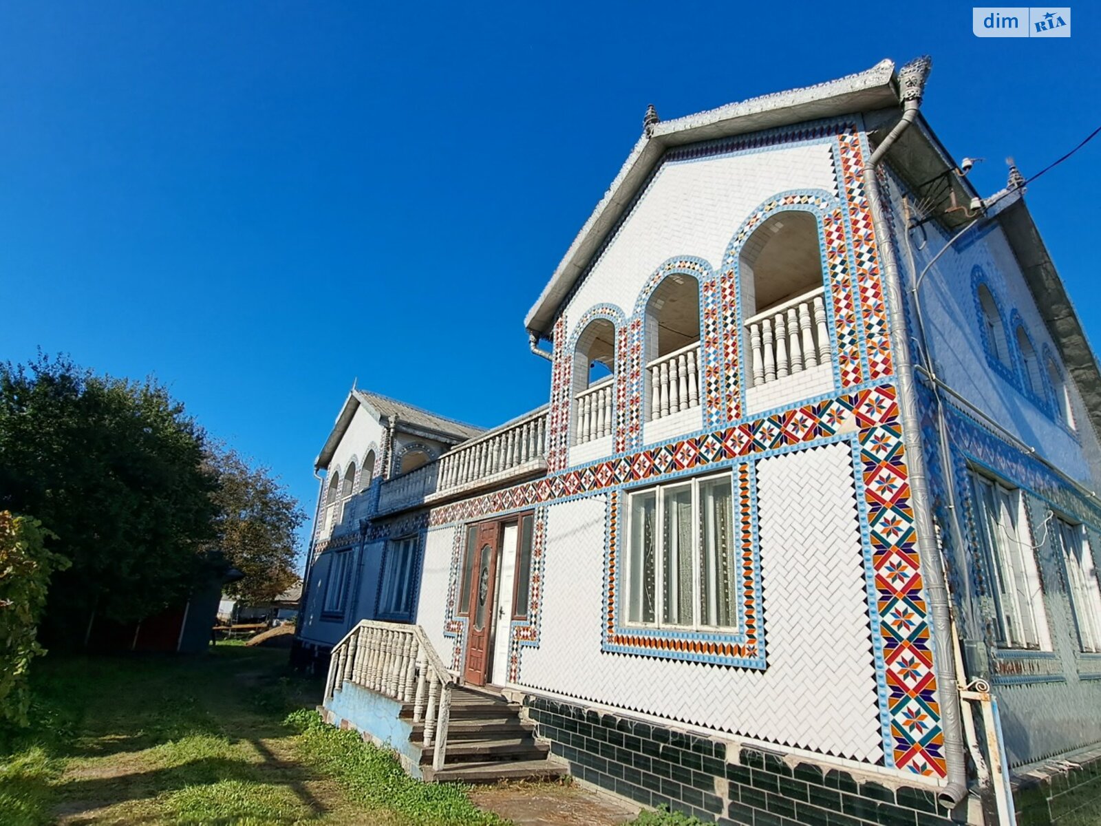двухэтажный дом с балконом, 160 кв. м, кирпич. Продажа в Черновцах район Садгора фото 1