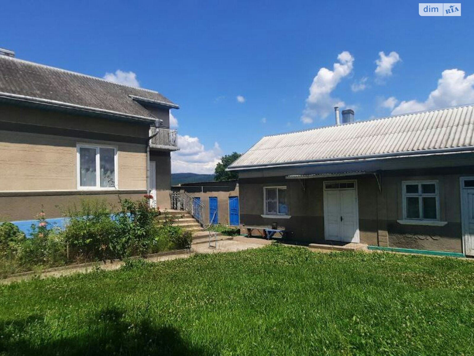 одноэтажный дом, 92 кв. м, кирпич. Продажа в Черновцах район Садгорский фото 1 одноэтажный дом, 92 кв. м, кирпич. Продажа в Черновцах район Садгорский фото 1