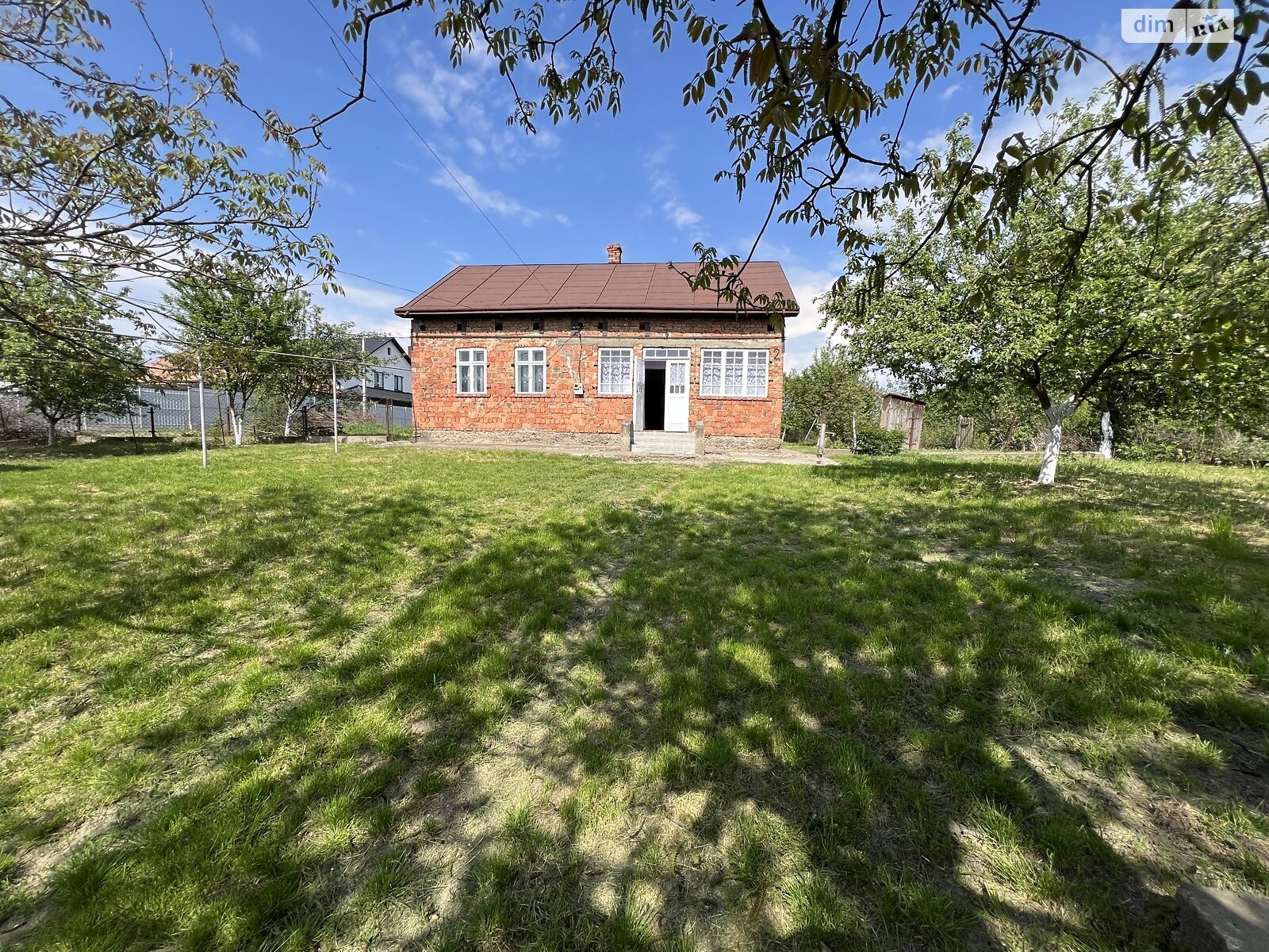 одноэтажный дом, 64 кв. м, кирпич. Продажа в Черновцах район Садгорский фото 1 одноэтажный дом, 64 кв. м, кирпич. Продажа в Черновцах район Садгорский фото 1