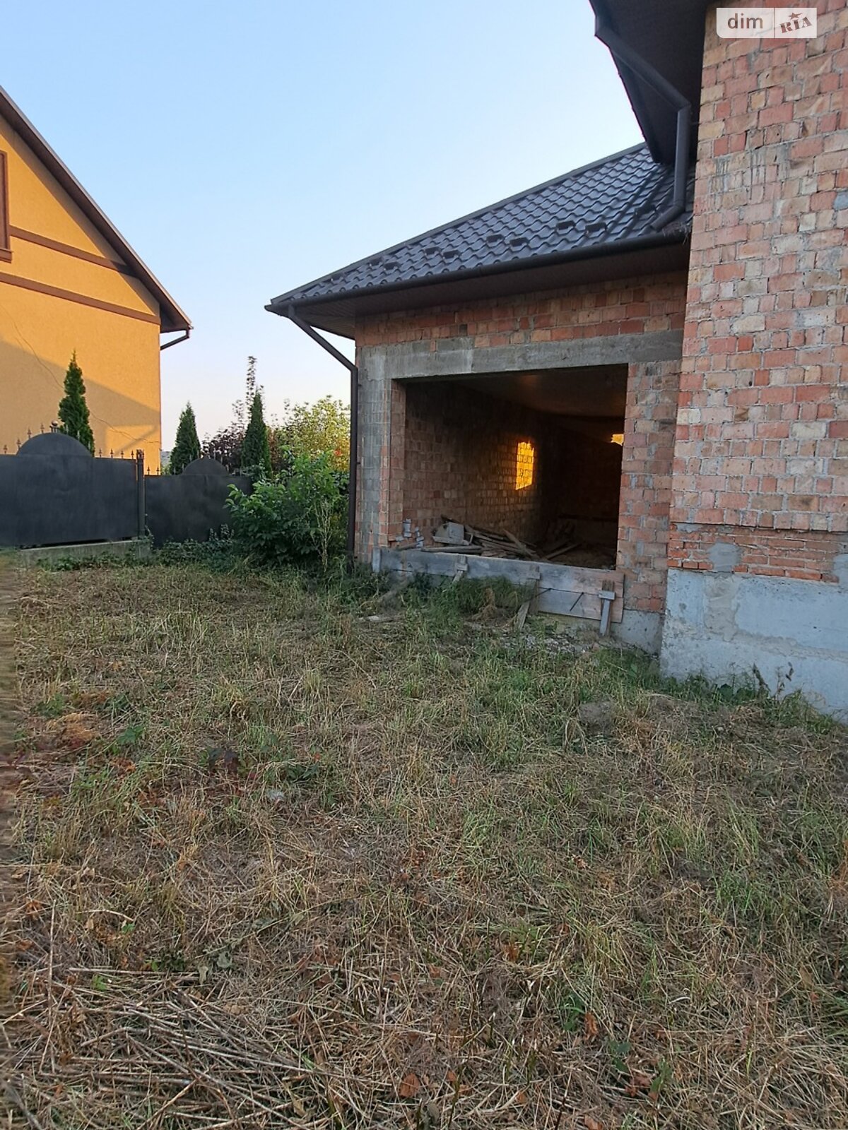 двоповерховий будинок, 240 кв. м, кирпич. Продаж в Чернівцях, район Садгірський фото 1 двоповерховий будинок, 240 кв. м, кирпич. Продаж в Чернівцях, район Садгірський фото 1