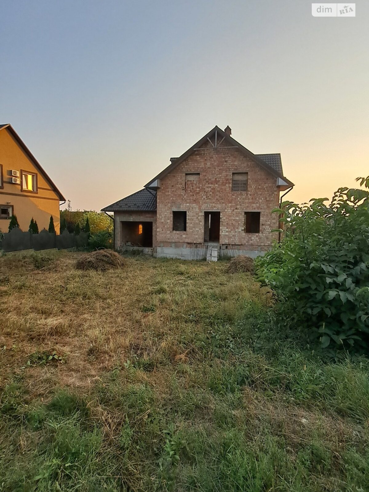 двоповерховий будинок, 240 кв. м, кирпич. Продаж в Чернівцях, район Садгірський фото 1 двоповерховий будинок, 240 кв. м, кирпич. Продаж в Чернівцях, район Садгірський фото 1