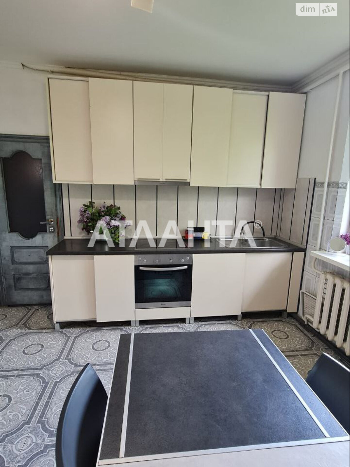одноэтажный дом беседка, 81.1 кв. м, кирпич. Продажа в Черновцах район Садгорский фото 1 одноэтажный дом беседка, 81.1 кв. м, кирпич. Продажа в Черновцах район Садгорский фото 1
