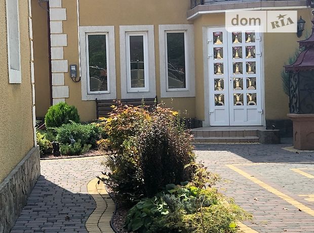 двухэтажный дом с садом, 220 кв. м, кирпич. Продажа в Черновцах район Садгорский фото 1 двухэтажный дом с садом, 220 кв. м, кирпич. Продажа в Черновцах район Садгорский фото 1