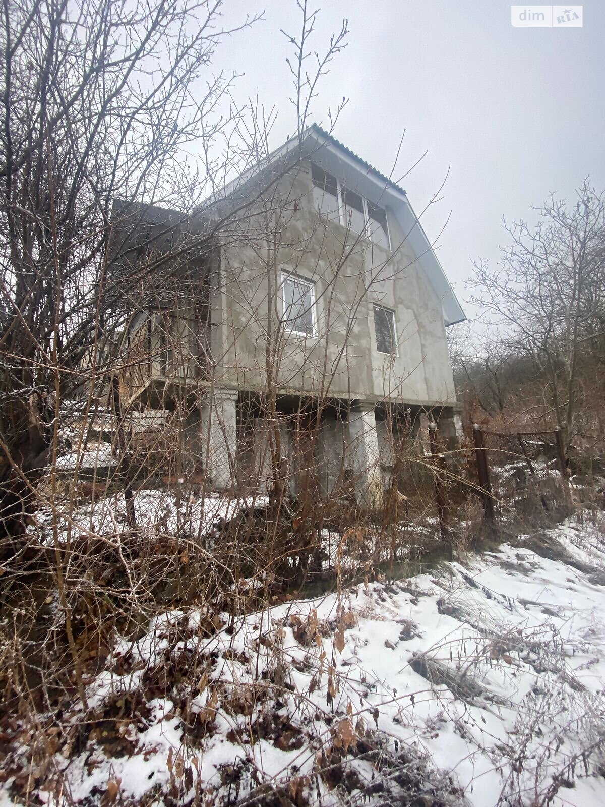 трехэтажный дом с мансардой, 95 кв. м, кирпич. Продажа в Черновцах район Садгорский фото 1 трехэтажный дом с мансардой, 95 кв. м, кирпич. Продажа в Черновцах район Садгорский фото 1