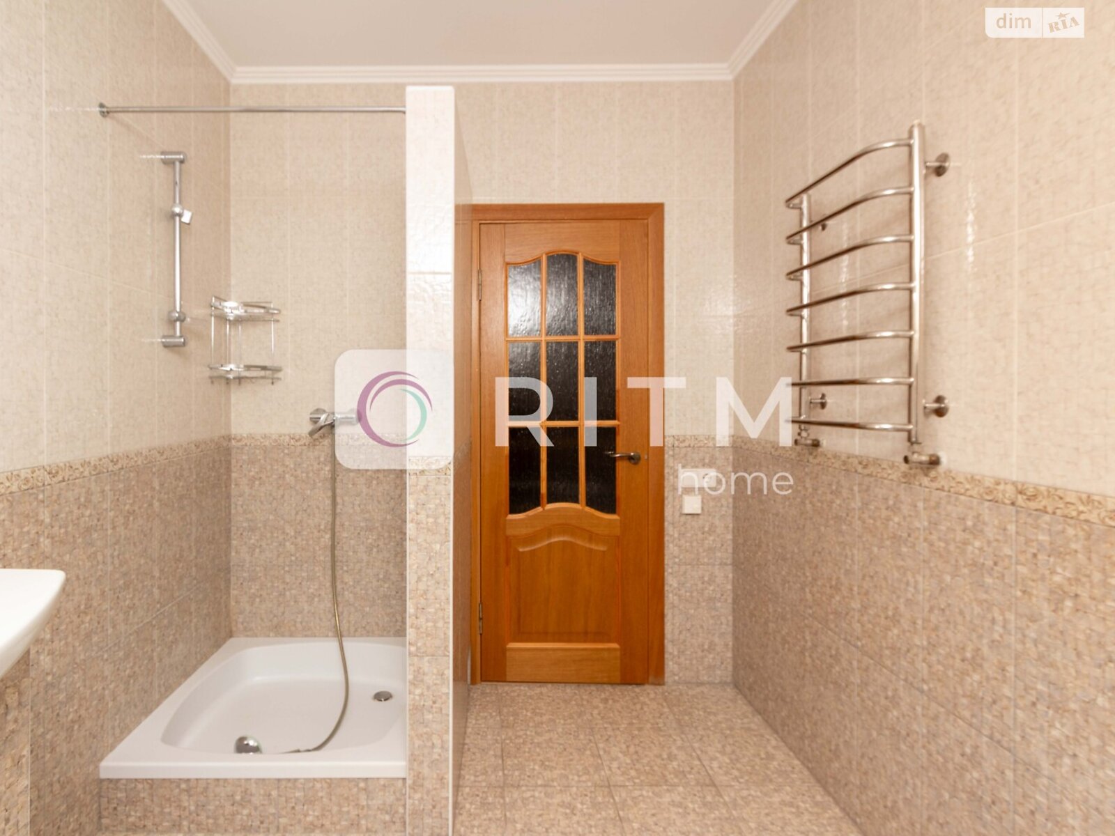 двоповерховий будинок з опаленням, 250 кв. м, цегла. Продаж у Чернівцях фото 1 двоповерховий будинок з опаленням, 250 кв. м, цегла. Продаж у Чернівцях фото 1