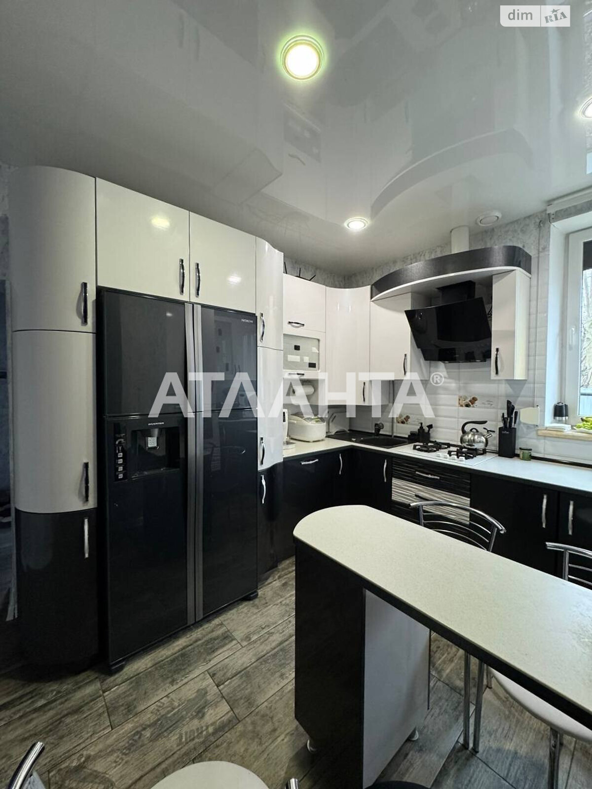 двухэтажный дом беседка, 116.8 кв. м, кирпич. Продажа в Черновцах район Шевченковский фото 1 двухэтажный дом беседка, 116.8 кв. м, кирпич. Продажа в Черновцах район Шевченковский фото 1
