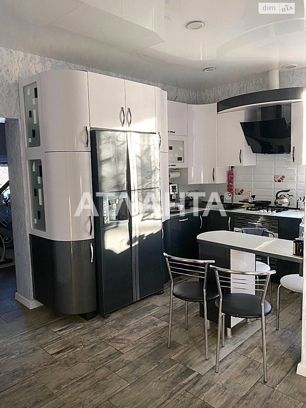 двухэтажный дом беседка, 116.8 кв. м, кирпич. Продажа в Черновцах район Шевченковский фото 1 двухэтажный дом беседка, 116.8 кв. м, кирпич. Продажа в Черновцах район Шевченковский фото 1