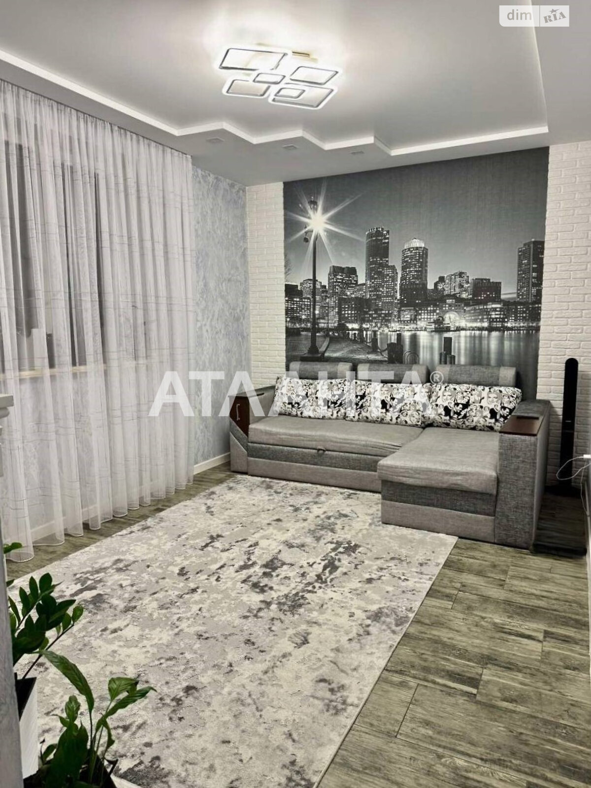 двухэтажный дом беседка, 116.8 кв. м, кирпич. Продажа в Черновцах район Шевченковский фото 1 двухэтажный дом беседка, 116.8 кв. м, кирпич. Продажа в Черновцах район Шевченковский фото 1