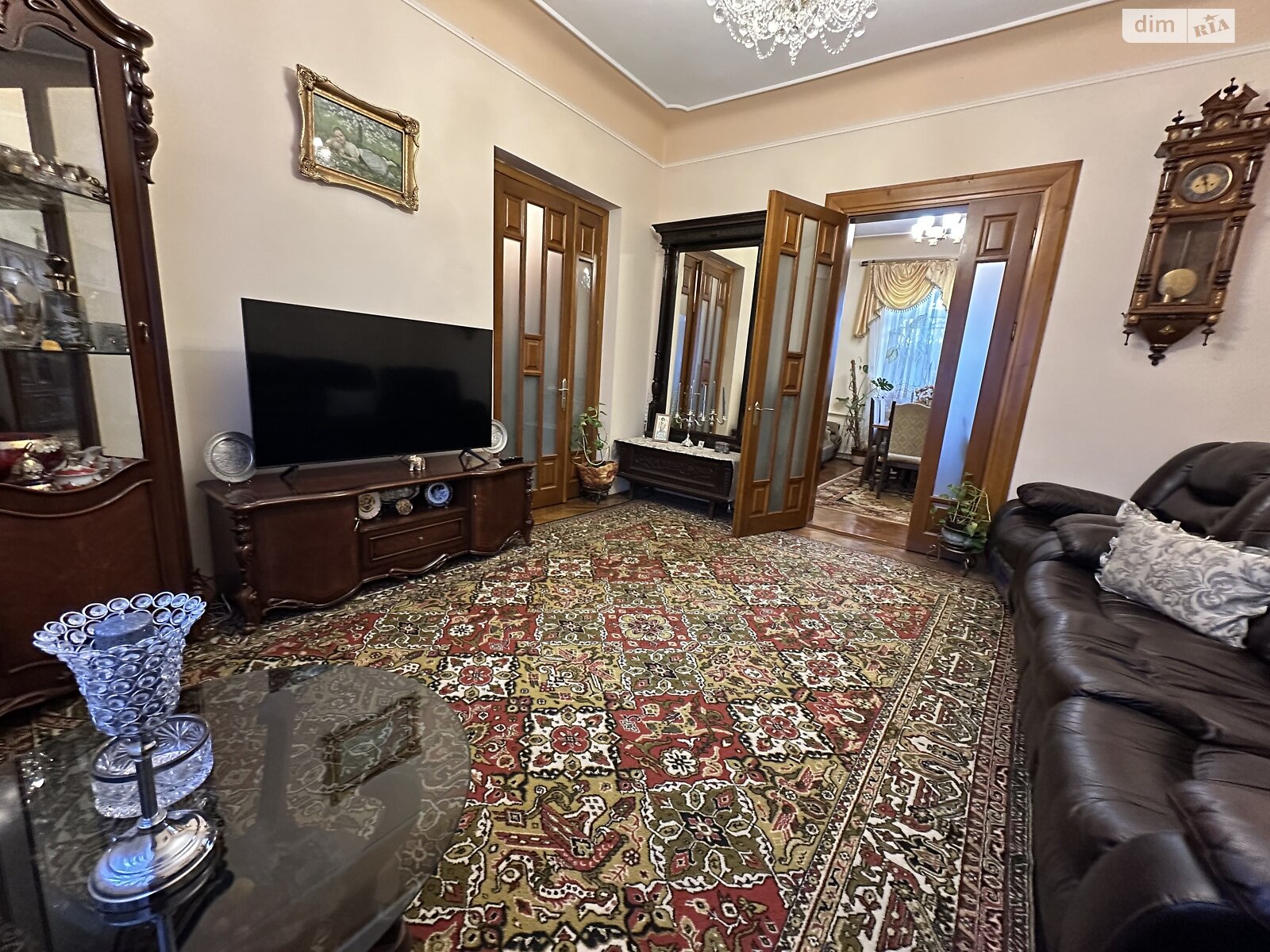 двухэтажный дом с гаражом, 212 кв. м, кирпич. Продажа в Черновцах район Шевченковский фото 1 двухэтажный дом с гаражом, 212 кв. м, кирпич. Продажа в Черновцах район Шевченковский фото 1