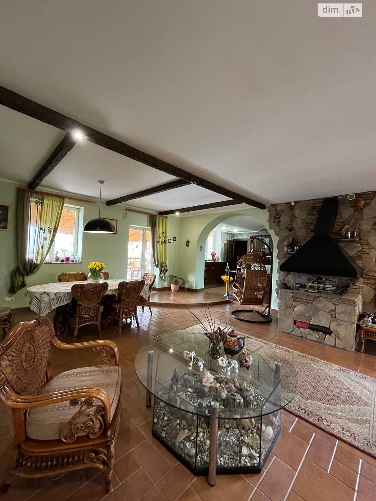 трехэтажный дом с балконом, 360.1 кв. м, кирпич. Продажа в Черновцах район Шевченковский фото 1 трехэтажный дом с балконом, 360.1 кв. м, кирпич. Продажа в Черновцах район Шевченковский фото 1