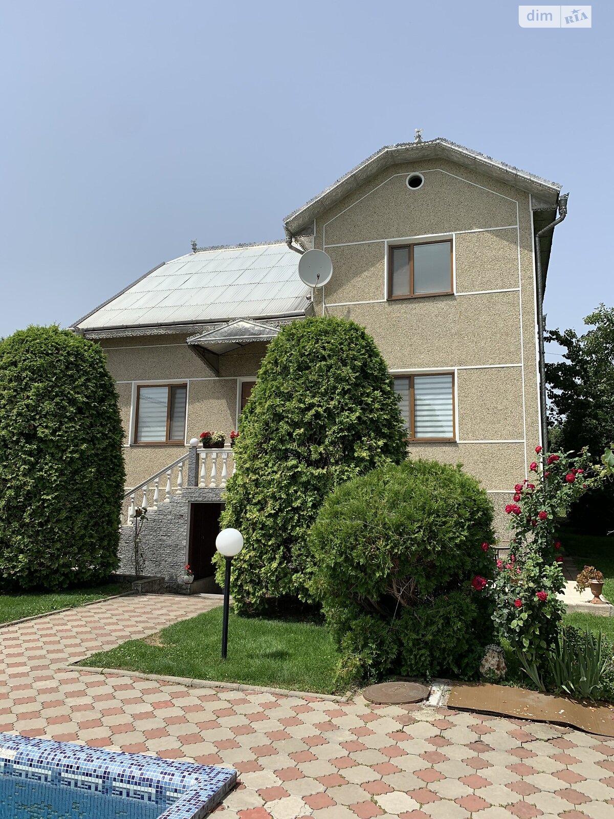 двухэтажный дом с верандой, 247 кв. м, кирпич. Продажа в Черновцах район Шевченковский фото 1 двухэтажный дом с верандой, 247 кв. м, кирпич. Продажа в Черновцах район Шевченковский фото 1
