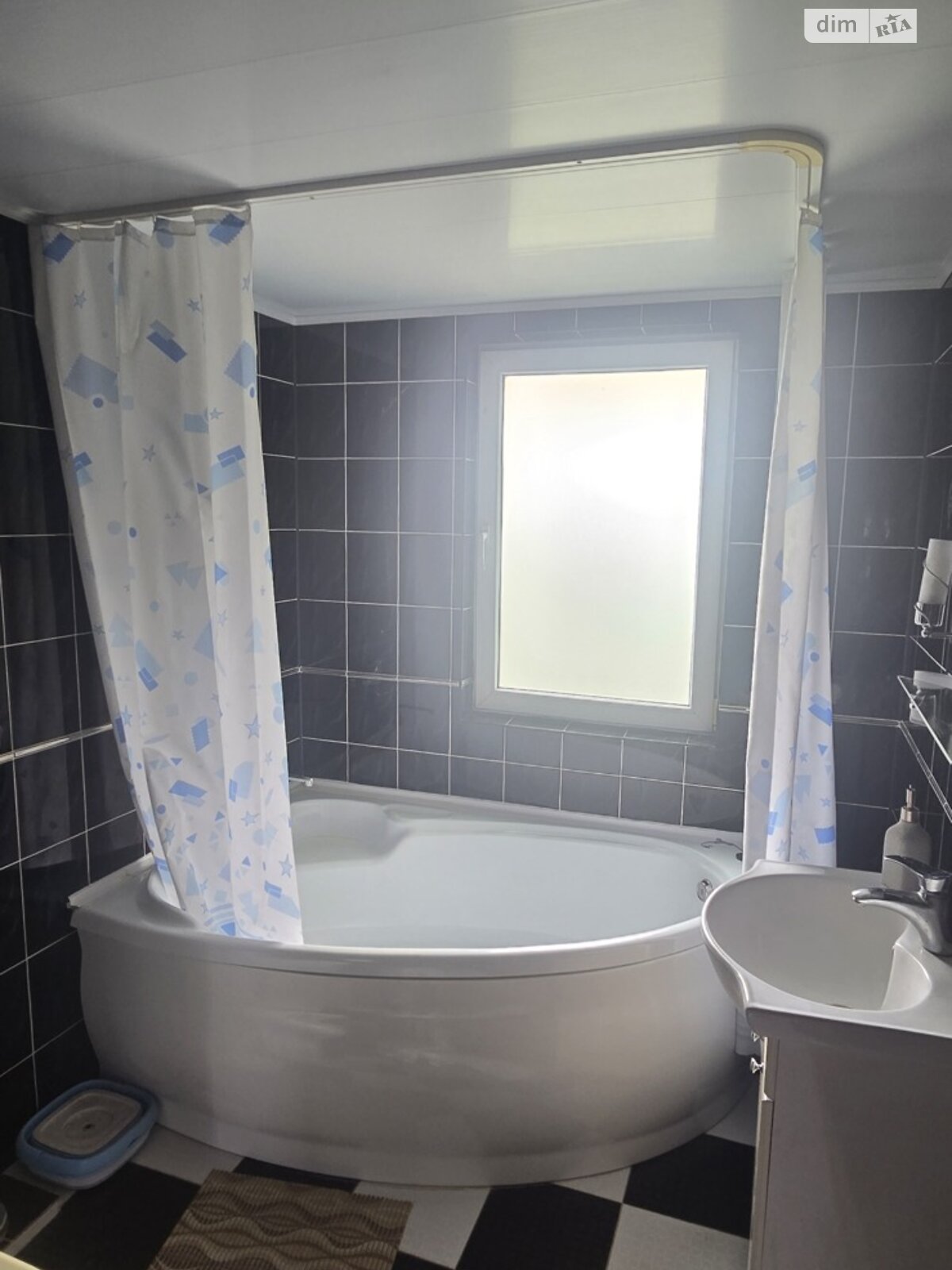 двоповерховий будинок з опаленням, 107 кв. м, цегла. Продаж в Чернівцях, район Шевченківський фото 1 двоповерховий будинок з опаленням, 107 кв. м, цегла. Продаж в Чернівцях, район Шевченківський фото 1
