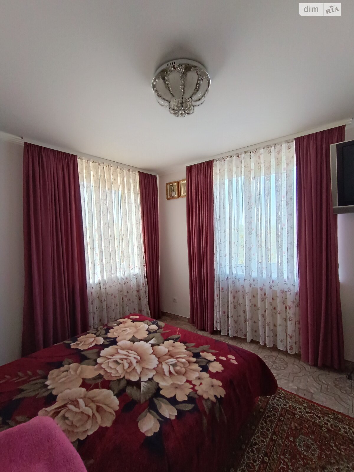 двоповерховий будинок, 182 кв. м, цегла. Продаж в Чернівцях, район Шевченківський фото 1 двоповерховий будинок, 182 кв. м, цегла. Продаж в Чернівцях, район Шевченківський фото 1
