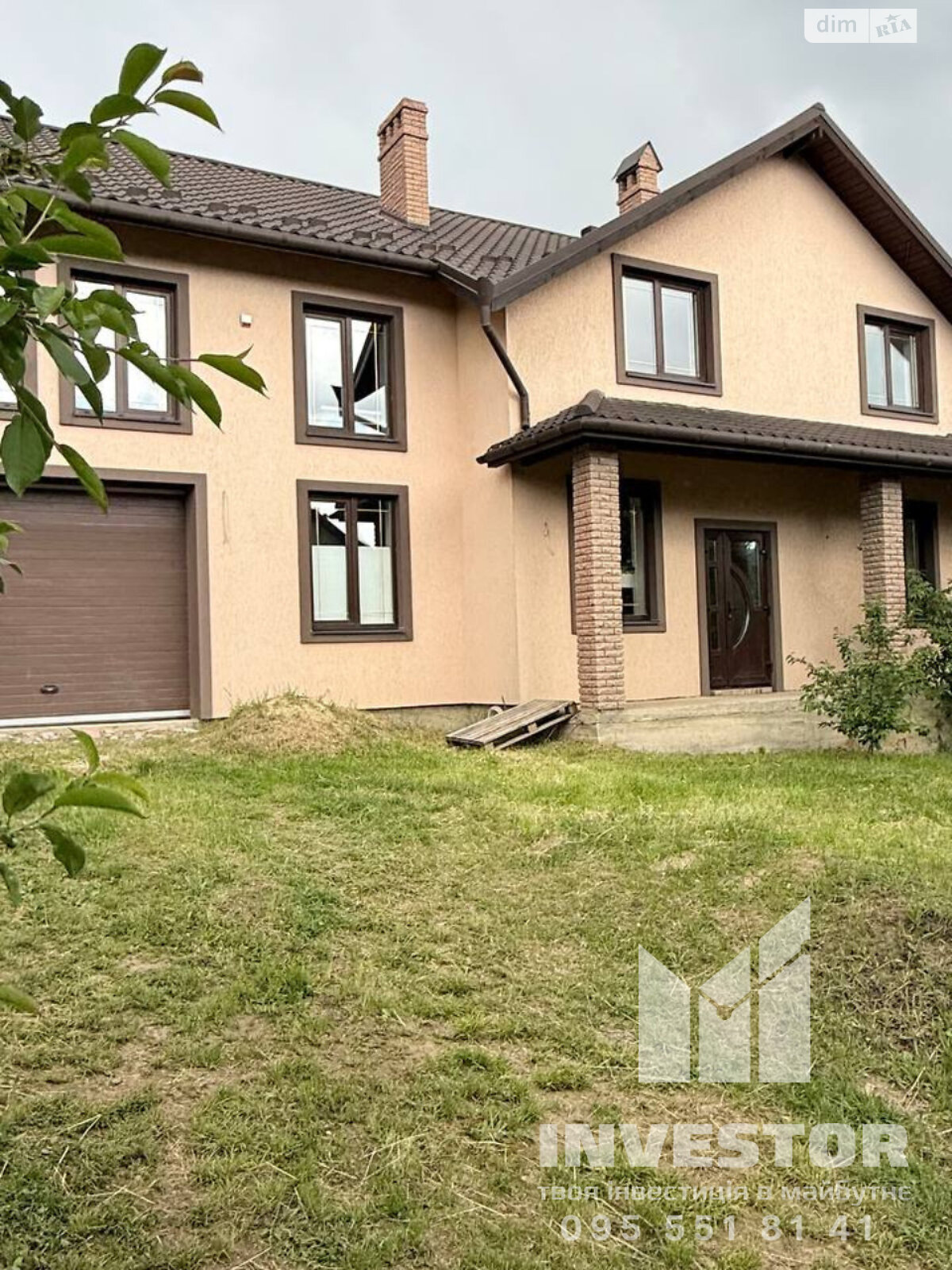 двоповерховий будинок з гаражем, 295.5 кв. м, цегла. Продаж в Чернівцях, район Шевченківський фото 1 двоповерховий будинок з гаражем, 295.5 кв. м, цегла. Продаж в Чернівцях, район Шевченківський фото 1