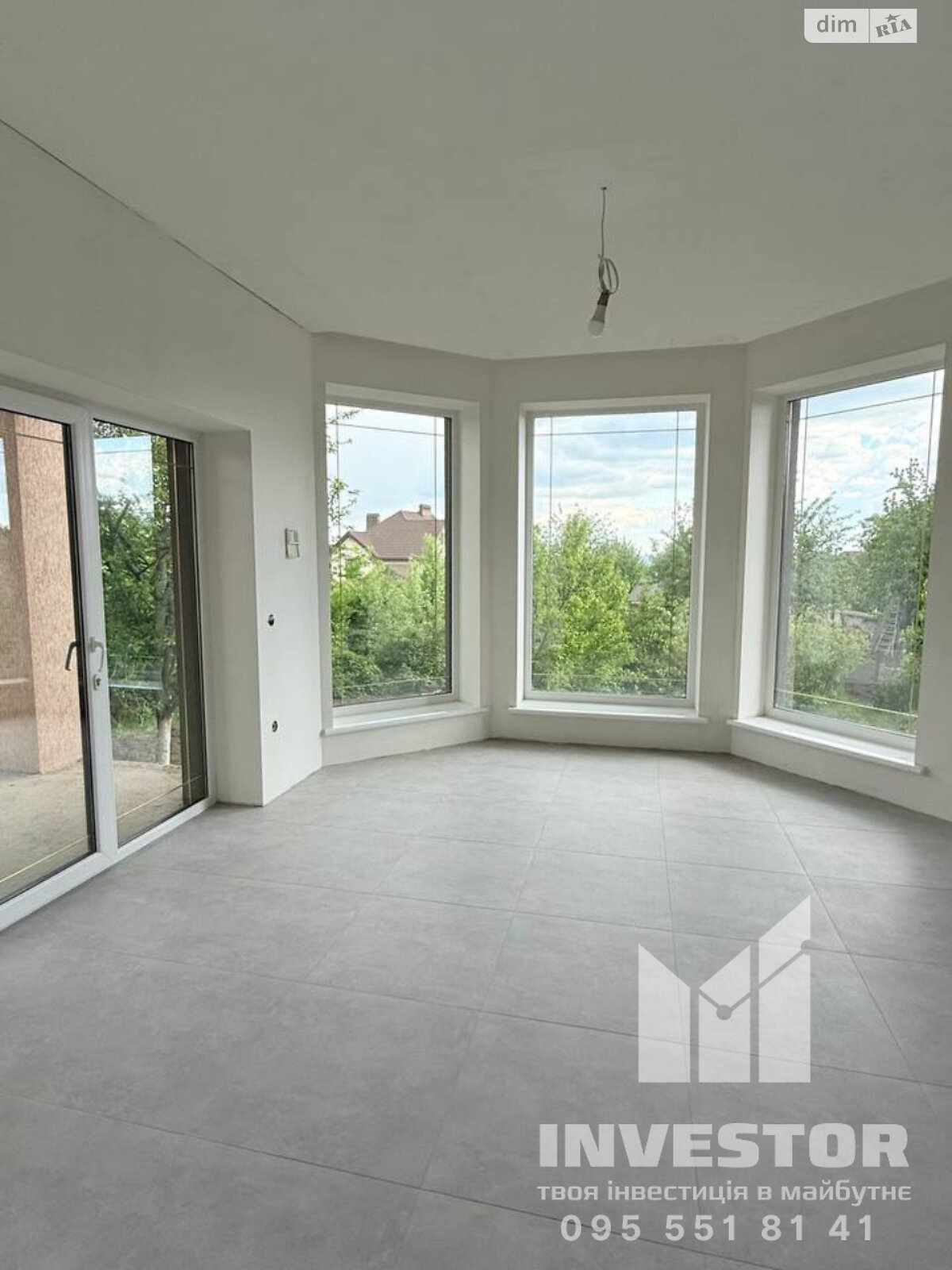 двоповерховий будинок з гаражем, 295.5 кв. м, цегла. Продаж в Чернівцях, район Шевченківський фото 1 двоповерховий будинок з гаражем, 295.5 кв. м, цегла. Продаж в Чернівцях, район Шевченківський фото 1