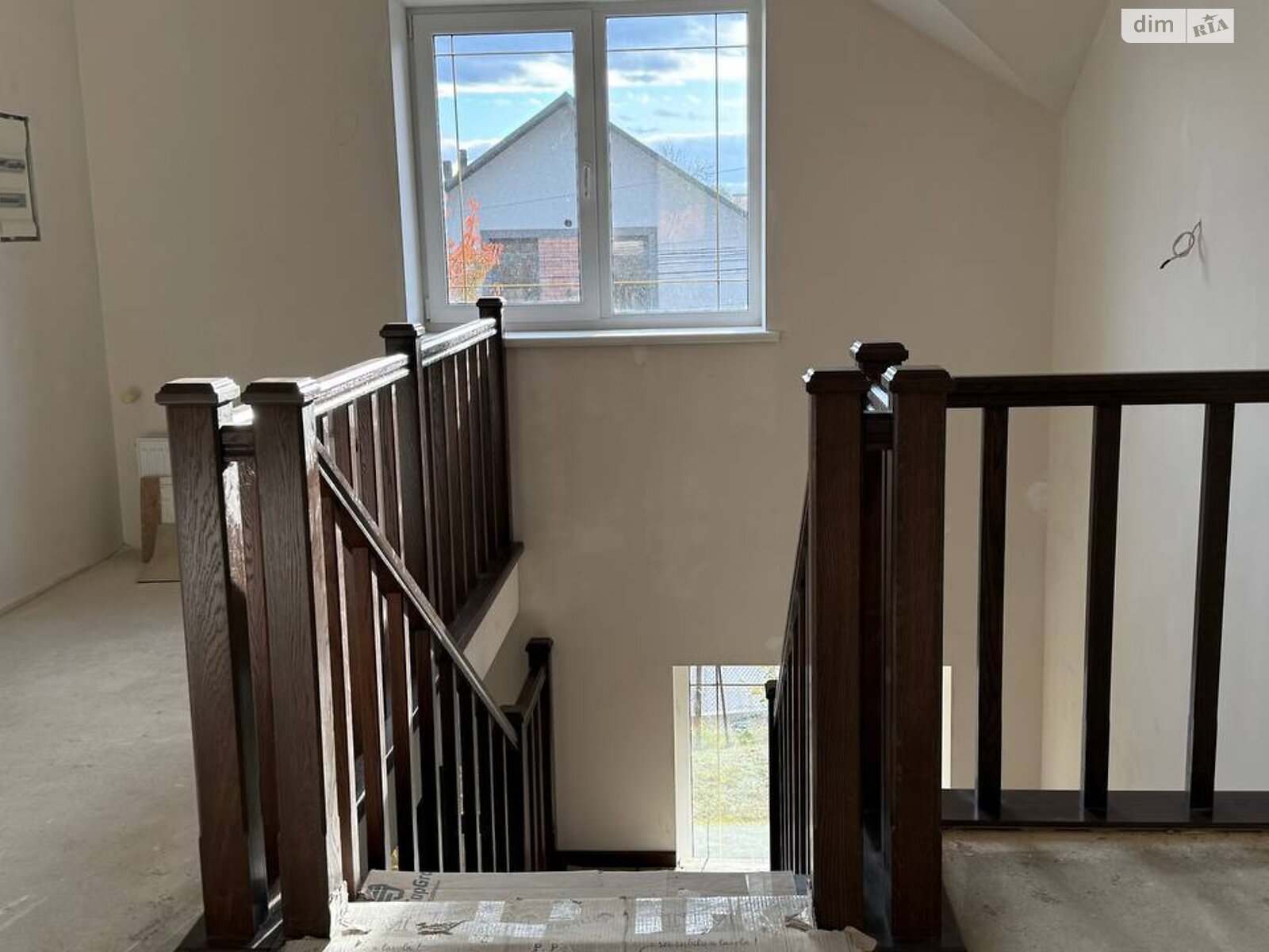 двоповерховий будинок з гаражем, 295.5 кв. м, цегла. Продаж в Чернівцях, район Шевченківський фото 1 двоповерховий будинок з гаражем, 295.5 кв. м, цегла. Продаж в Чернівцях, район Шевченківський фото 1