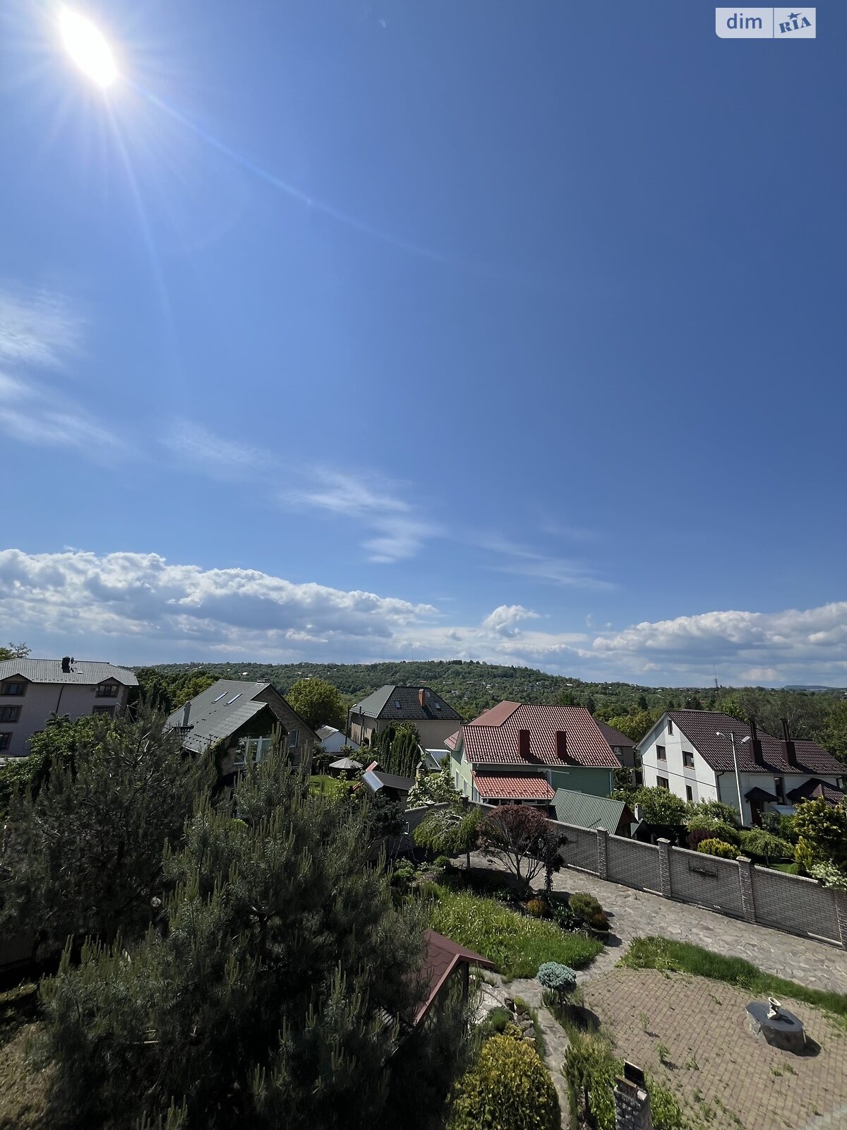 двухэтажный дом с гаражом, 257 кв. м, кирпич. Продажа в Черновцах район Шевченковский фото 1 двухэтажный дом с гаражом, 257 кв. м, кирпич. Продажа в Черновцах район Шевченковский фото 1