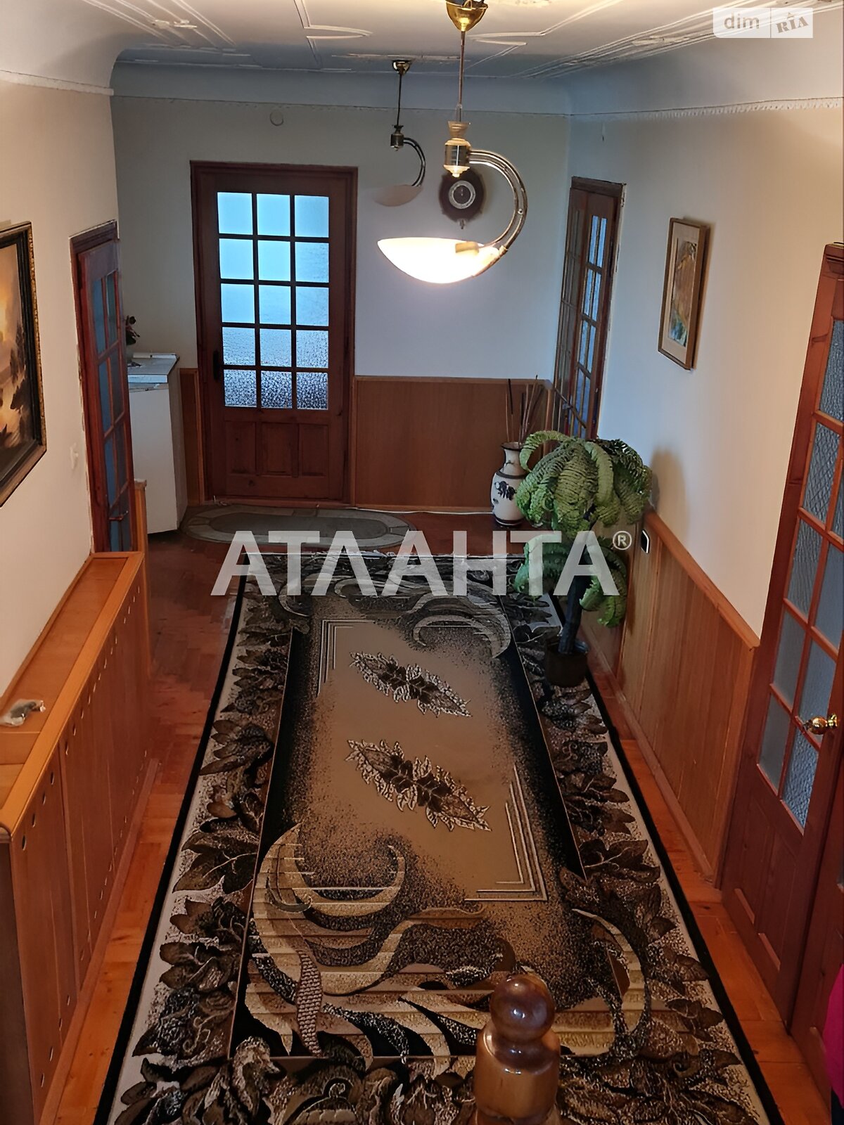 двоповерховий будинок бесідка, 331 кв. м, кирпич. Продаж в Чернівцях, район Шевченківський фото 1 двоповерховий будинок бесідка, 331 кв. м, кирпич. Продаж в Чернівцях, район Шевченківський фото 1