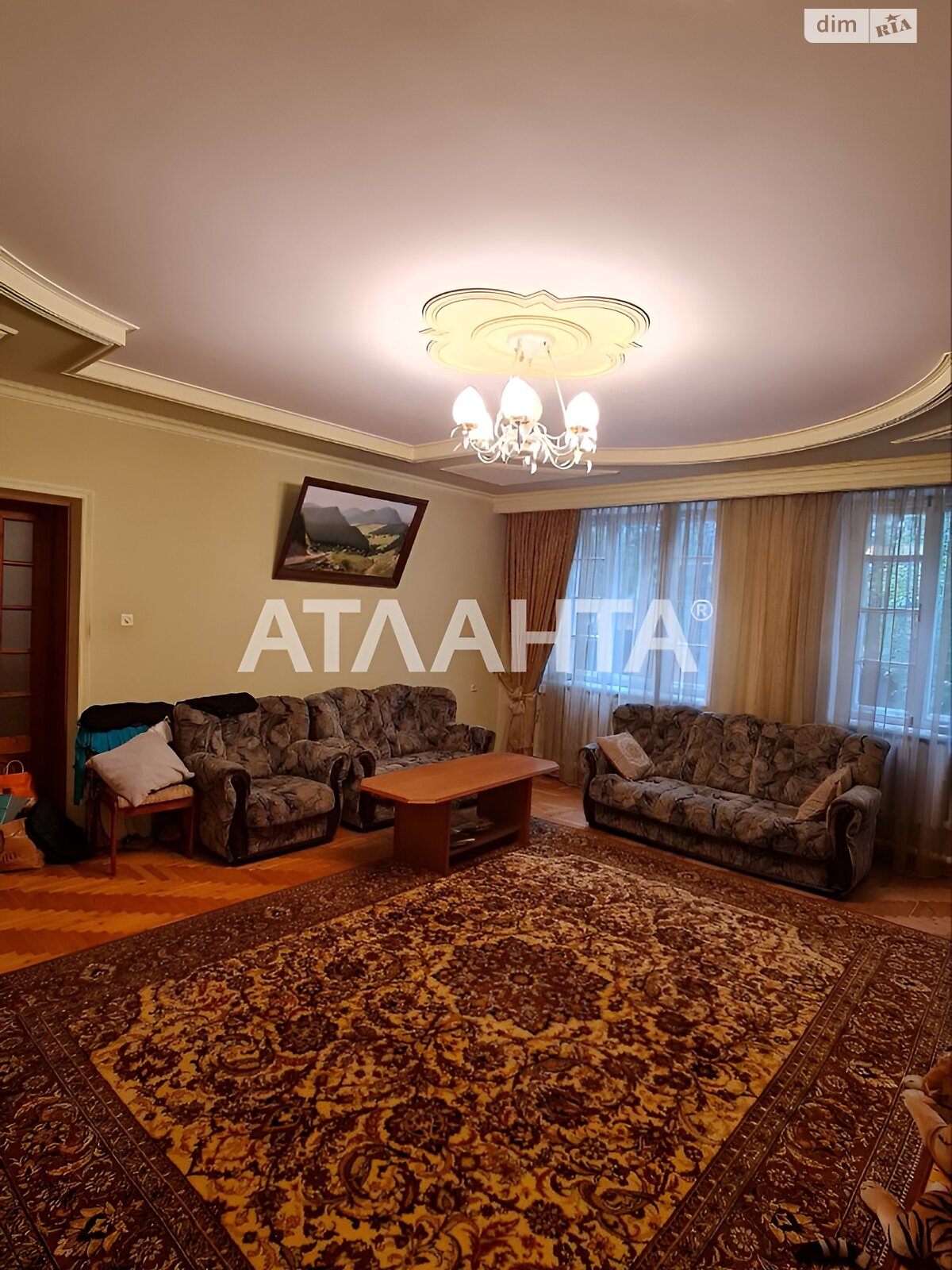 двоповерховий будинок бесідка, 331 кв. м, кирпич. Продаж в Чернівцях, район Шевченківський фото 1 двоповерховий будинок бесідка, 331 кв. м, кирпич. Продаж в Чернівцях, район Шевченківський фото 1
