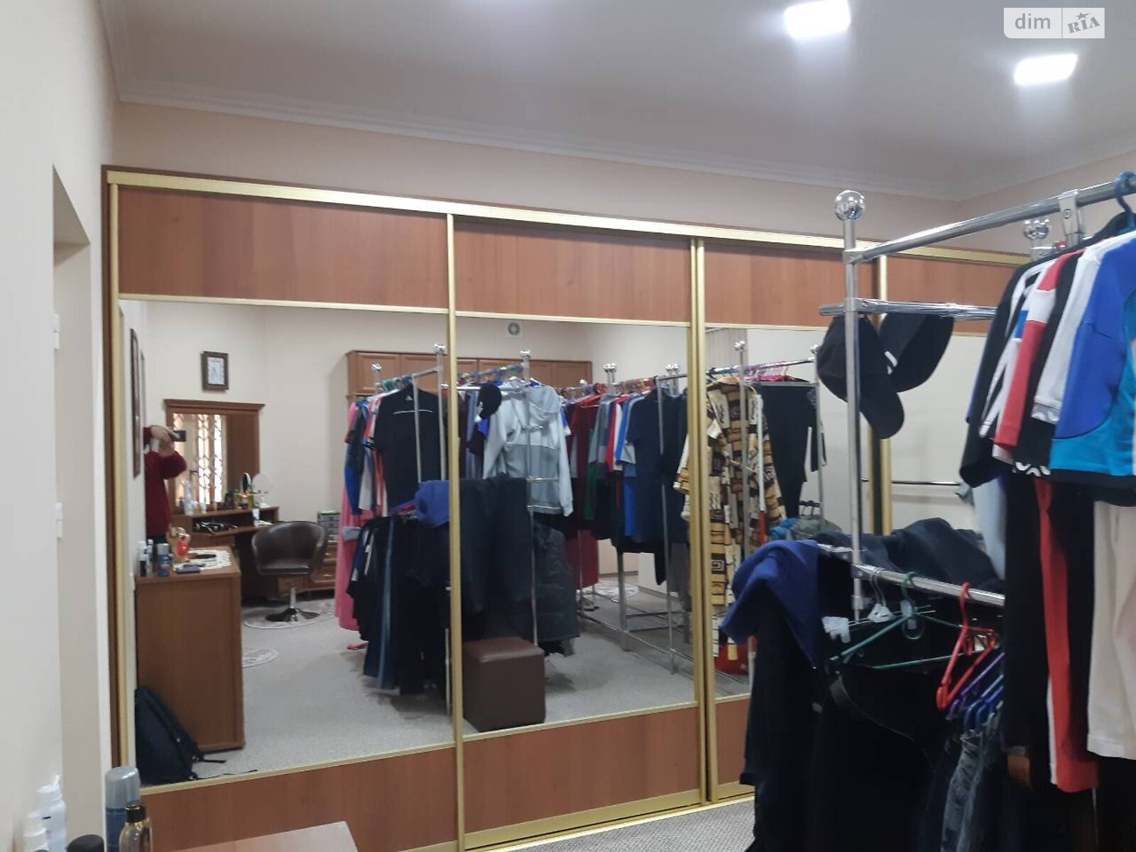 двоповерховий будинок з верандою, 470 кв. м, цегла. Продаж в Чернівцях, район Шевченківський фото 1 двоповерховий будинок з верандою, 470 кв. м, цегла. Продаж в Чернівцях, район Шевченківський фото 1