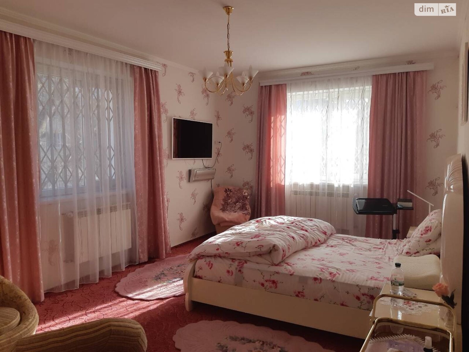 двоповерховий будинок з верандою, 470 кв. м, цегла. Продаж в Чернівцях, район Шевченківський фото 1 двоповерховий будинок з верандою, 470 кв. м, цегла. Продаж в Чернівцях, район Шевченківський фото 1