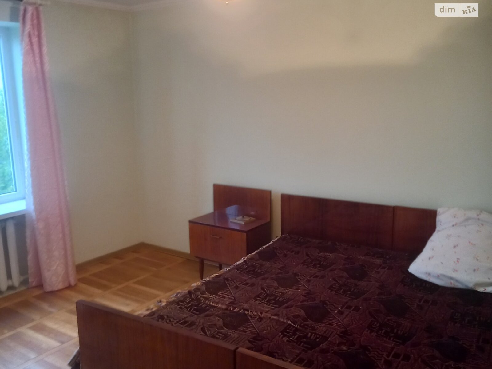 одноэтажный дом с гаражом, 240 кв. м, кирпич. Продажа в Черновцах район Шевченковский фото 1 одноэтажный дом с гаражом, 240 кв. м, кирпич. Продажа в Черновцах район Шевченковский фото 1