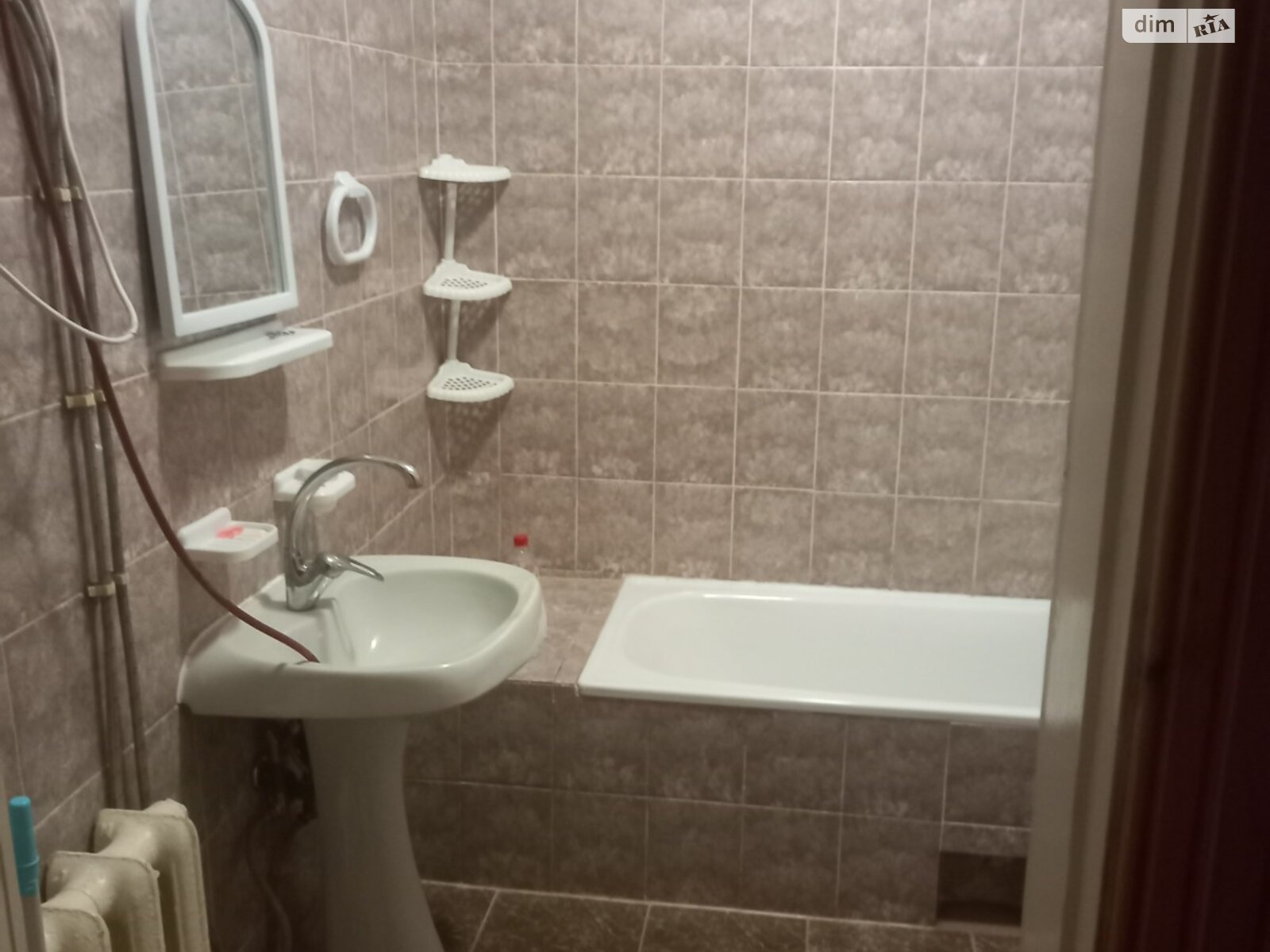 одноэтажный дом с гаражом, 240 кв. м, кирпич. Продажа в Черновцах район Шевченковский фото 1 одноэтажный дом с гаражом, 240 кв. м, кирпич. Продажа в Черновцах район Шевченковский фото 1