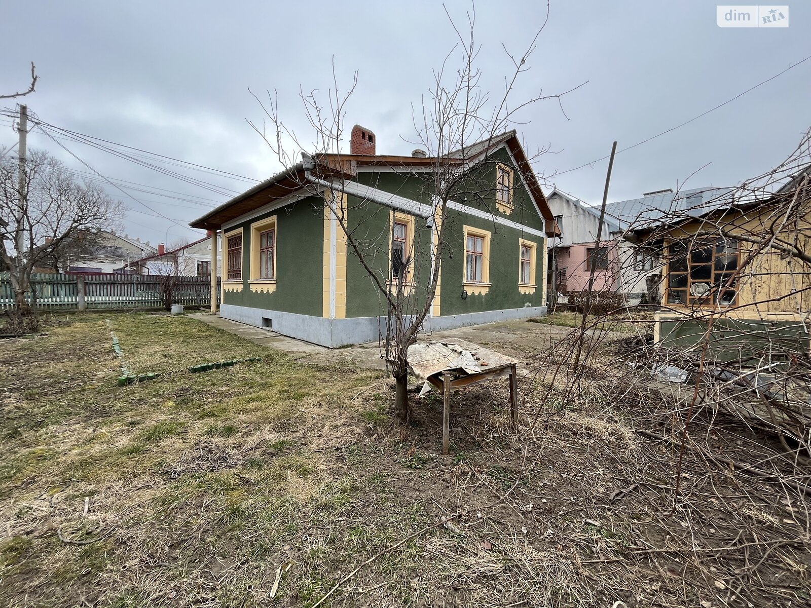 одноэтажный дом с отоплением, 70 кв. м, кирпич. Продажа в Черновцах район Центр фото 1 одноэтажный дом с отоплением, 70 кв. м, кирпич. Продажа в Черновцах район Центр фото 1