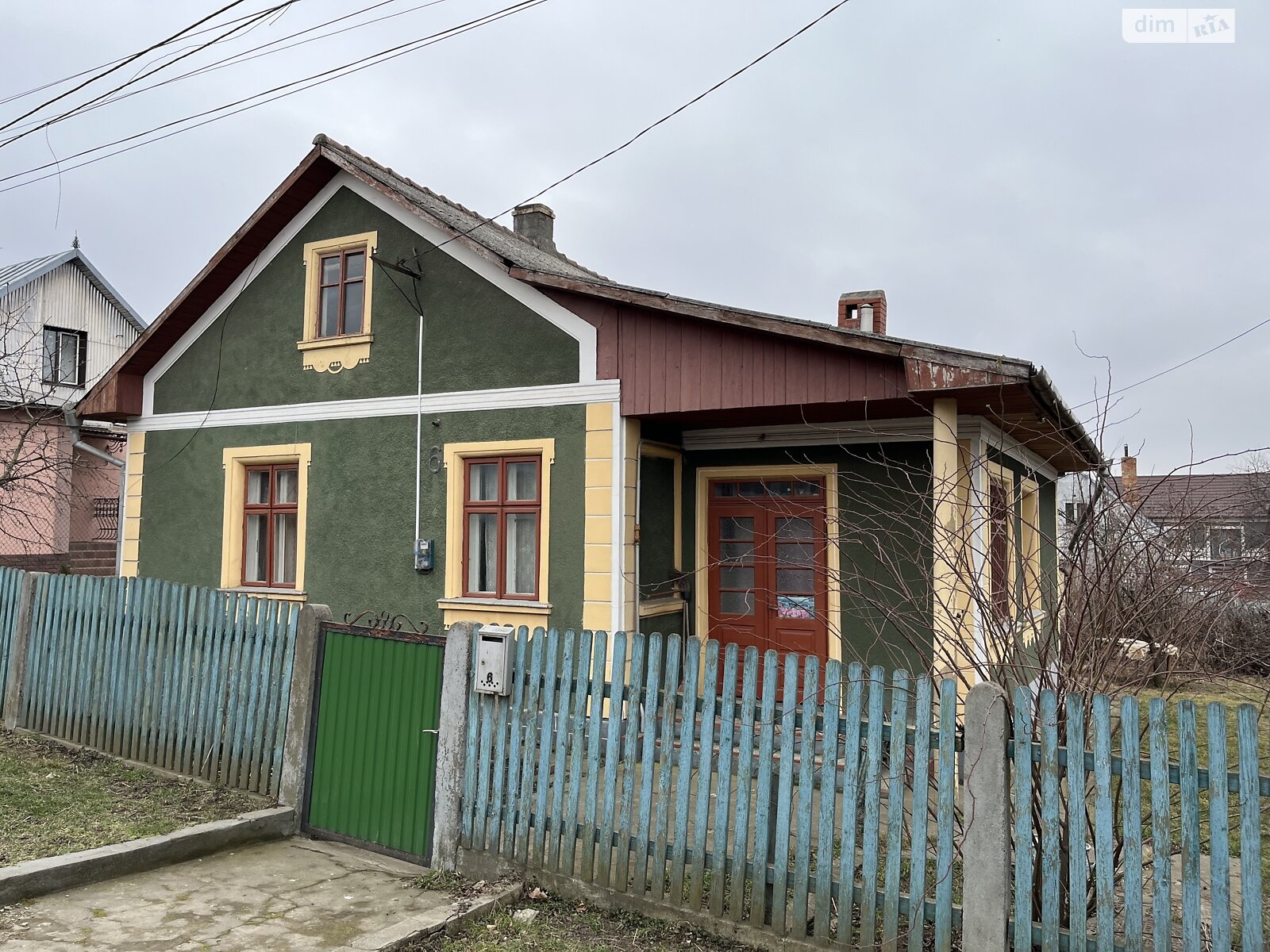 одноэтажный дом с отоплением, 70 кв. м, кирпич. Продажа в Черновцах район Центр фото 1 одноэтажный дом с отоплением, 70 кв. м, кирпич. Продажа в Черновцах район Центр фото 1