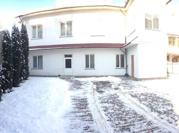 двухэтажный дом с ремонтом, 185 кв. м, кирпич. Продажа в Черновцах район Центр фото 1 двухэтажный дом с ремонтом, 185 кв. м, кирпич. Продажа в Черновцах район Центр фото 1