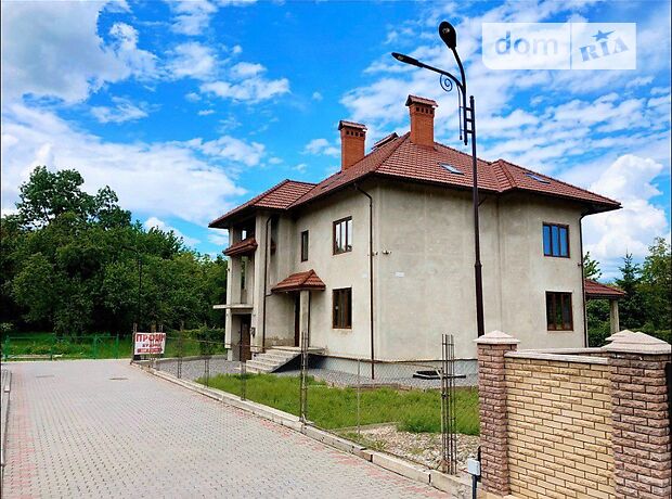 двухэтажный дом с террасой, 279 кв. м, кирпич. Продажа в Черновцах район Центр фото 1 двухэтажный дом с террасой, 279 кв. м, кирпич. Продажа в Черновцах район Центр фото 1