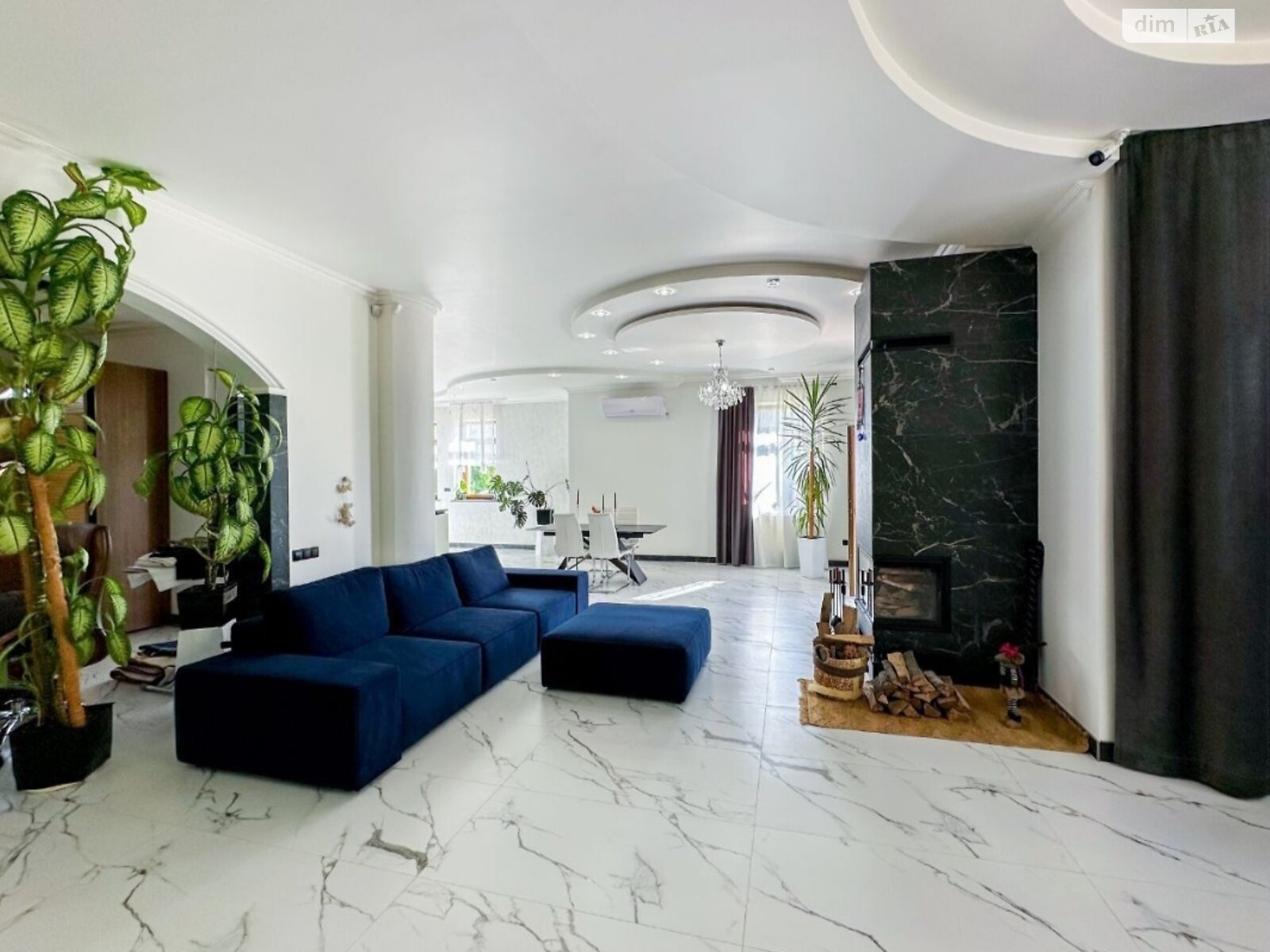 двухэтажный дом с верандой, 357.1 кв. м, кирпич. Продажа в Каменной фото 1