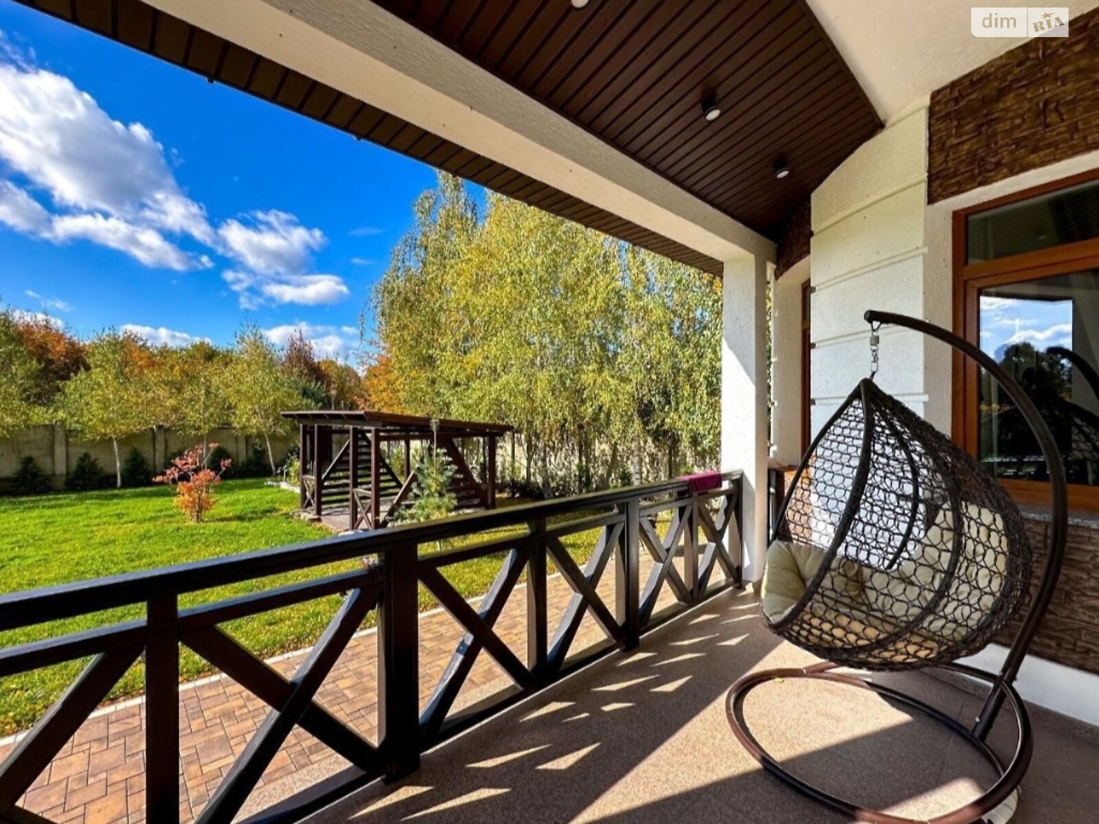 двухэтажный дом с верандой, 357.1 кв. м, кирпич. Продажа в Каменной фото 1