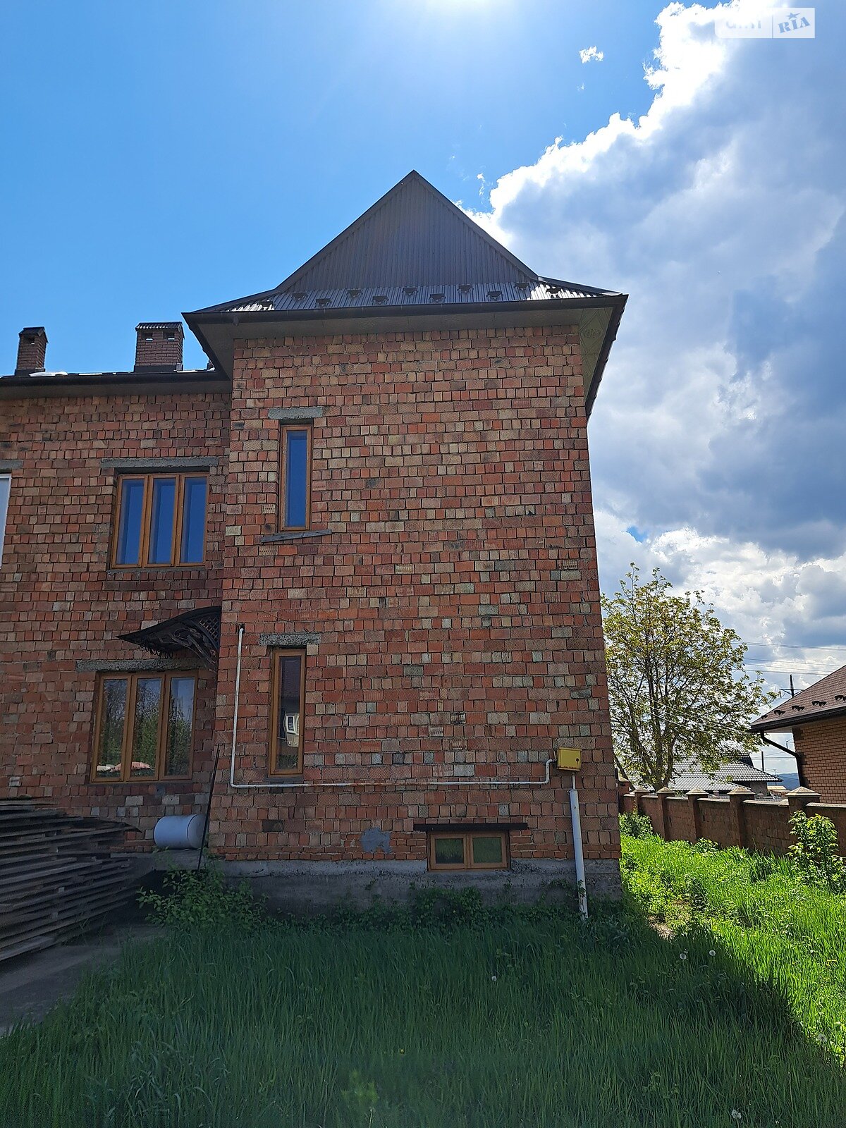 двухэтажный дом, 195 кв. м, кирпич. Продажа в Черновцах район П.-Кольцевая фото 1