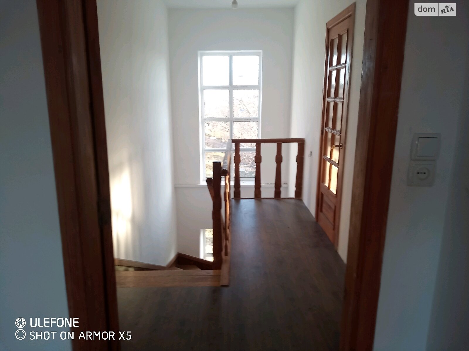трехэтажный дом с мансардой, 290 кв. м, кирпич. Продажа в Черновцах район Роша фото 1 трехэтажный дом с мансардой, 290 кв. м, кирпич. Продажа в Черновцах район Роша фото 1