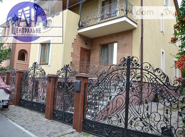 двоповерховий будинок з каміном, 299 кв. м, цегла. Продаж в Чернівцях, район Роша фото 1 двоповерховий будинок з каміном, 299 кв. м, цегла. Продаж в Чернівцях, район Роша фото 1