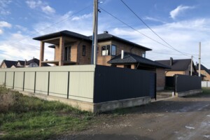 двоповерховий будинок з балконом, 236 кв. м, цегла. Продаж в Чернівцях, район Садгора фото 2