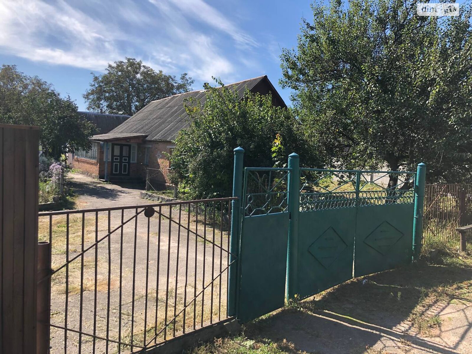 одноэтажный дом с верандой, 101.8 кв. м, дерево и кирпич. Продажа в Черняхове район Черняхов фото 1 одноэтажный дом с верандой, 101.8 кв. м, дерево и кирпич. Продажа в Черняхове район Черняхов фото 1