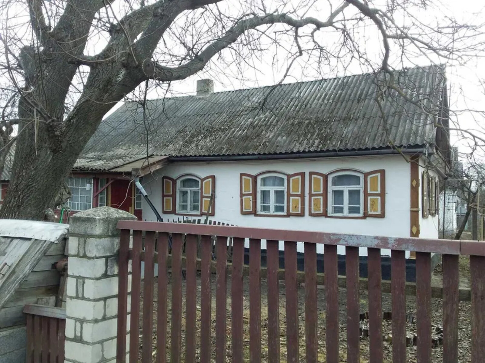 одноэтажный дом с верандой, 55 кв. м, дерево и кирпич. Продажа в Черняхове фото 1 одноэтажный дом с верандой, 55 кв. м, дерево и кирпич. Продажа в Черняхове фото 1