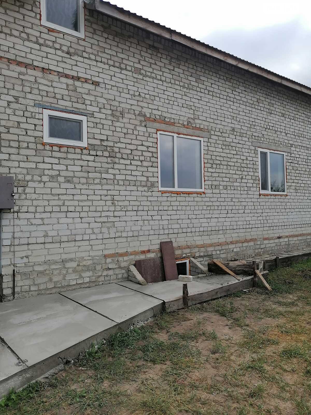 двухэтажный дом с балконом, 350 кв. м, кирпич. Продажа в Чернявке фото 1