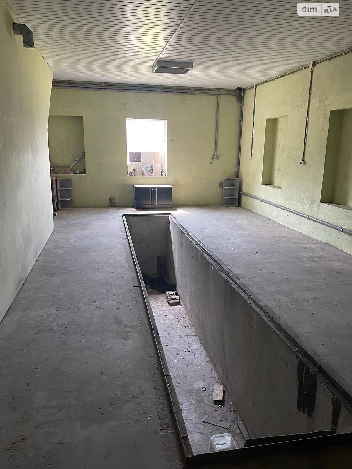 двухэтажный дом с отоплением, 283 кв. м, кирпич. Продажа в Черткове район Чертков фото 1