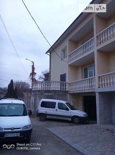 двухэтажный таунхаус, 227 кв. м, кирпич. Продажа в Черткове район Центр фото 1 двухэтажный таунхаус, 227 кв. м, кирпич. Продажа в Черткове район Центр фото 1
