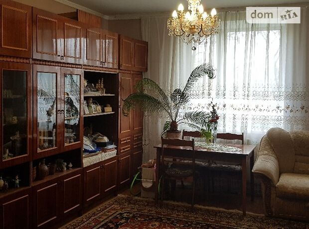 одноэтажный дом с гаражом, 77 кв. м, шлакоблок. Продажа в Черткове район Центр фото 1 одноэтажный дом с гаражом, 77 кв. м, шлакоблок. Продажа в Черткове район Центр фото 1
