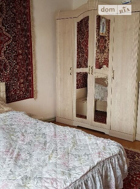 двухэтажный дом с балконом, 177 кв. м, кирпич. Продажа в Черткове район Центр фото 1 двухэтажный дом с балконом, 177 кв. м, кирпич. Продажа в Черткове район Центр фото 1