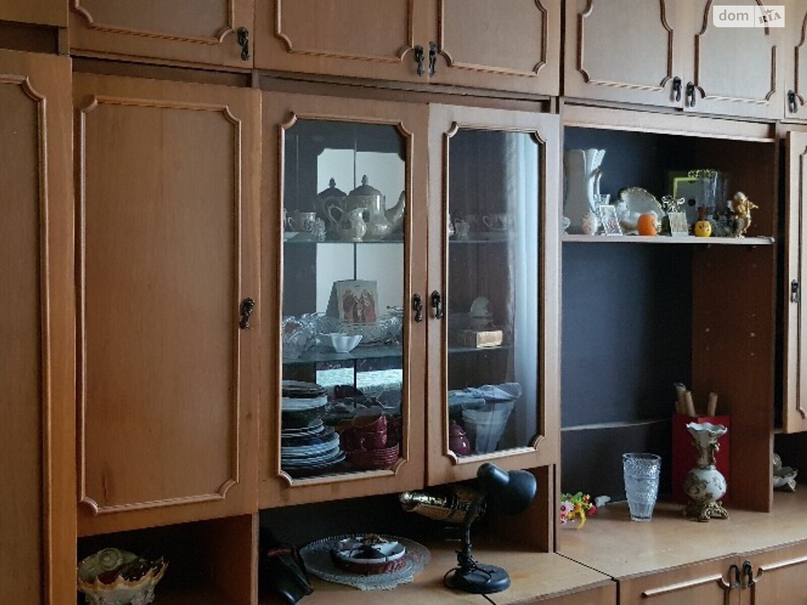 двухэтажный дом с балконом, 177 кв. м, кирпич. Продажа в Черткове район Центр фото 1