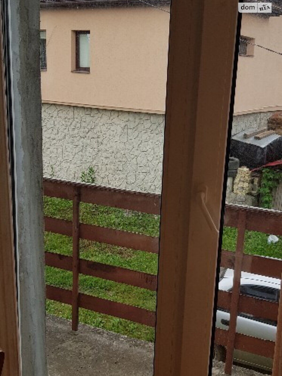 двухэтажный дом с балконом, 177 кв. м, кирпич. Продажа в Черткове район Центр фото 1