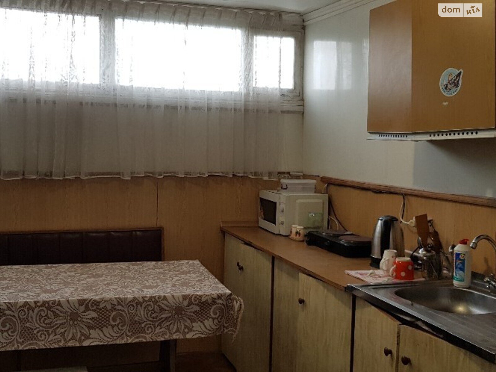 двухэтажный дом с балконом, 177 кв. м, кирпич. Продажа в Черткове район Центр фото 1