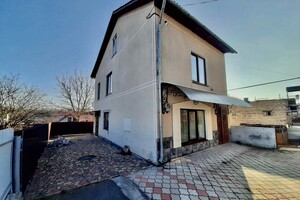 двухэтажный дом с отоплением, 98 кв. м, кирпич. Продажа в Черткове район Центр фото 2