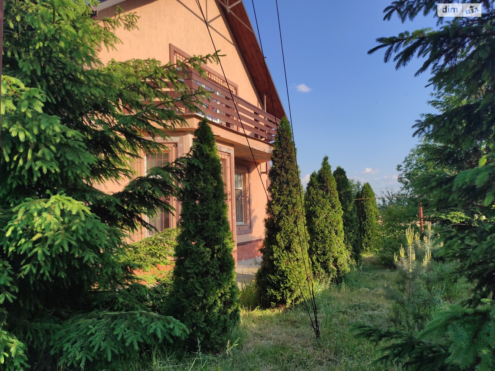 трехэтажный дом с ремонтом, 367 кв. м, кирпич. Продажа в Червоном фото 1 трехэтажный дом с ремонтом, 367 кв. м, кирпич. Продажа в Червоном фото 1